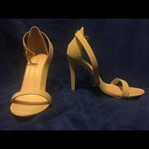 Fashion nova heels